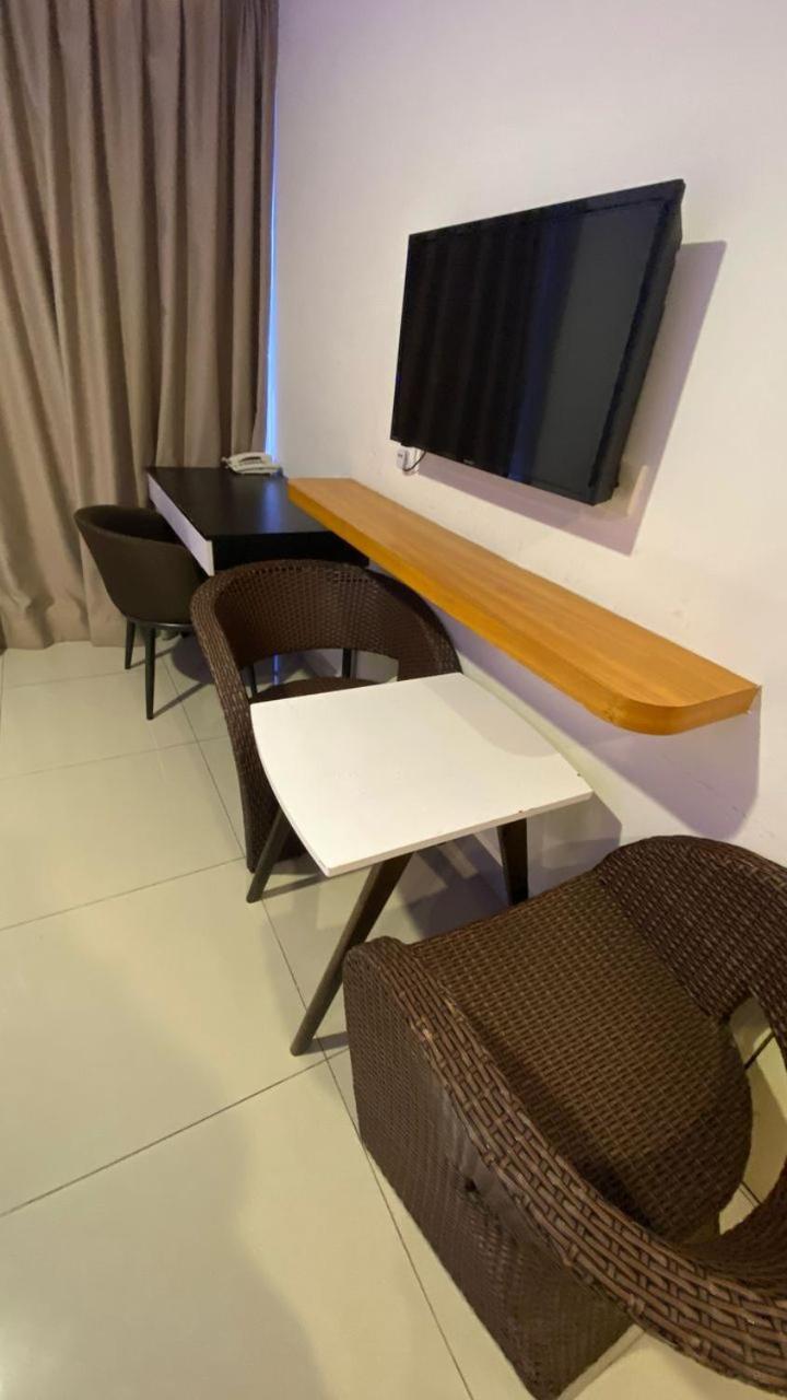 Hotel Vevo Puchong Malaysia Luaran gambar